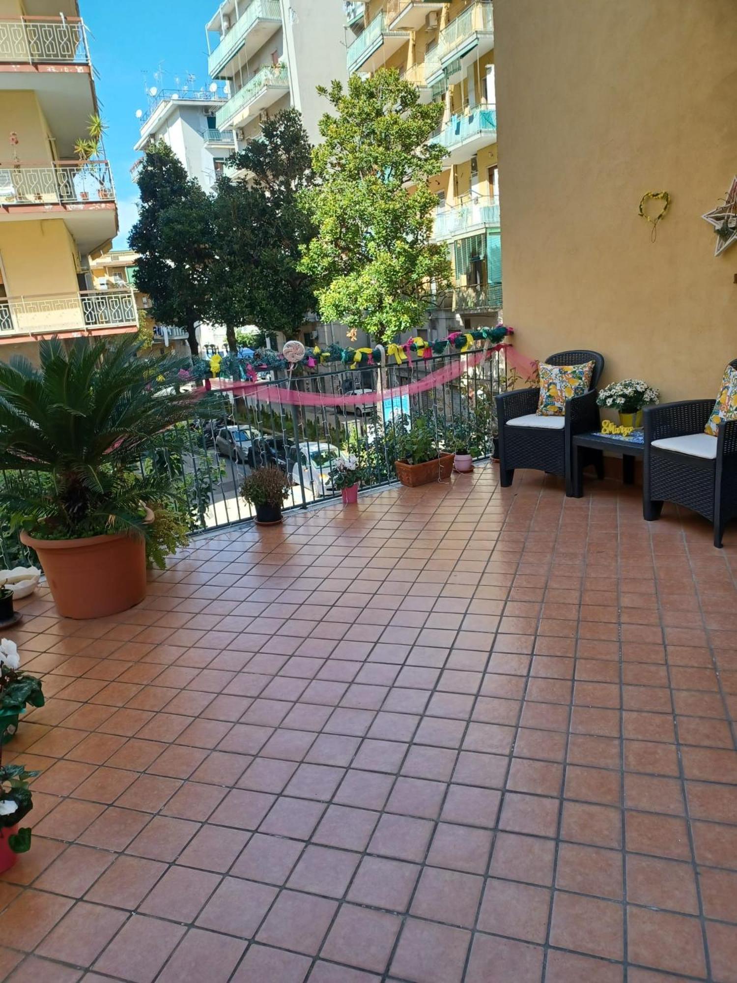 La Terrazza Di Monica & Teresa Bed & Breakfast Portici Ngoại thất bức ảnh