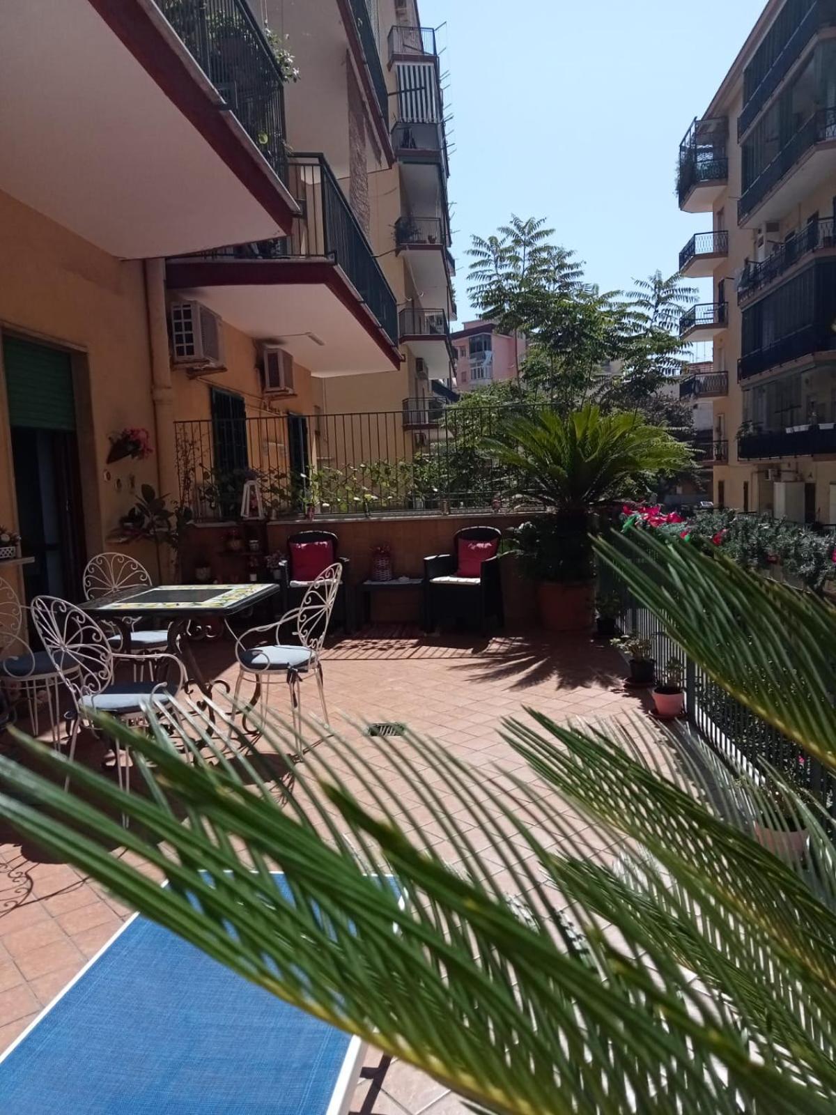 La Terrazza Di Monica & Teresa Bed & Breakfast Portici Ngoại thất bức ảnh