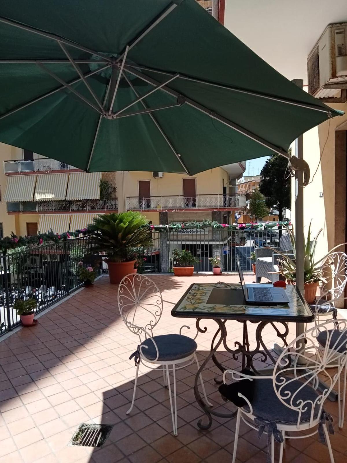 La Terrazza Di Monica & Teresa Bed & Breakfast Portici Ngoại thất bức ảnh