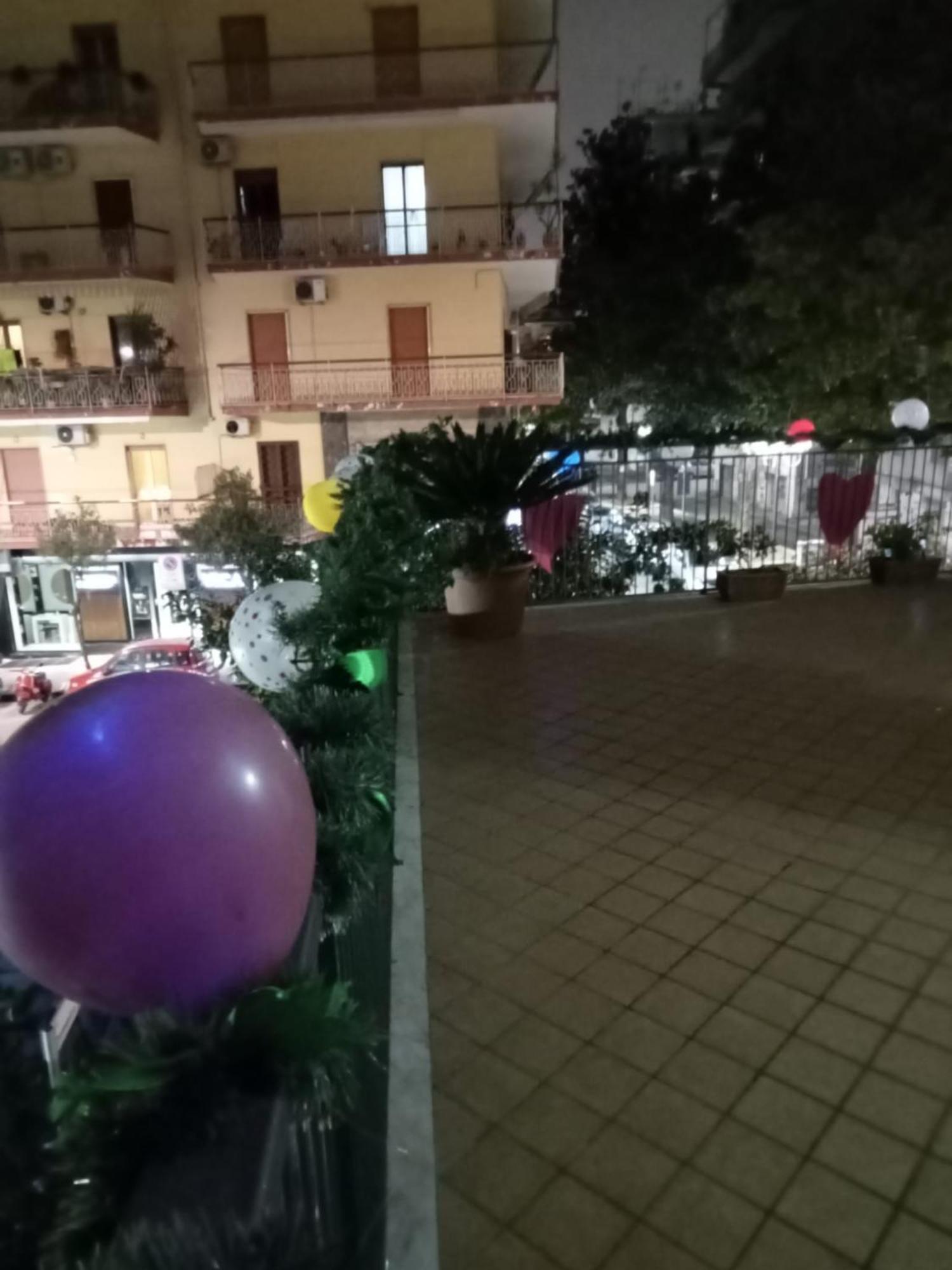 La Terrazza Di Monica & Teresa Bed & Breakfast Portici Ngoại thất bức ảnh